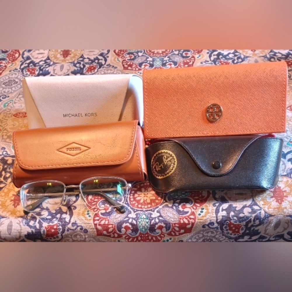TAKE ALL 4 Designer Eye glass cases + 1 eye glasses 💖